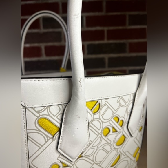 RARE HENRI BENDEL Rivington XL Tote Yellow & White - Picture 8 of 16